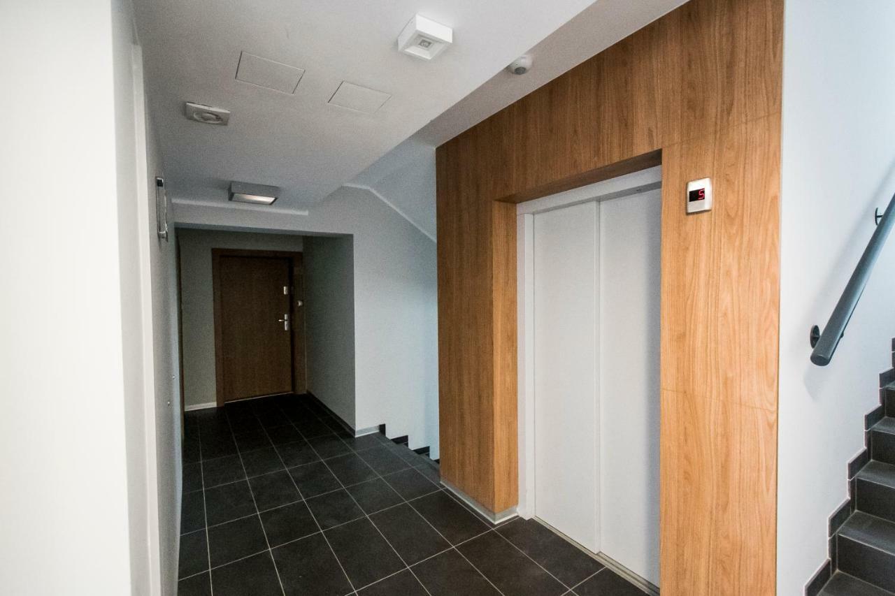 Apartament Targi Z Garazem I Silownia Poznań Extérieur photo